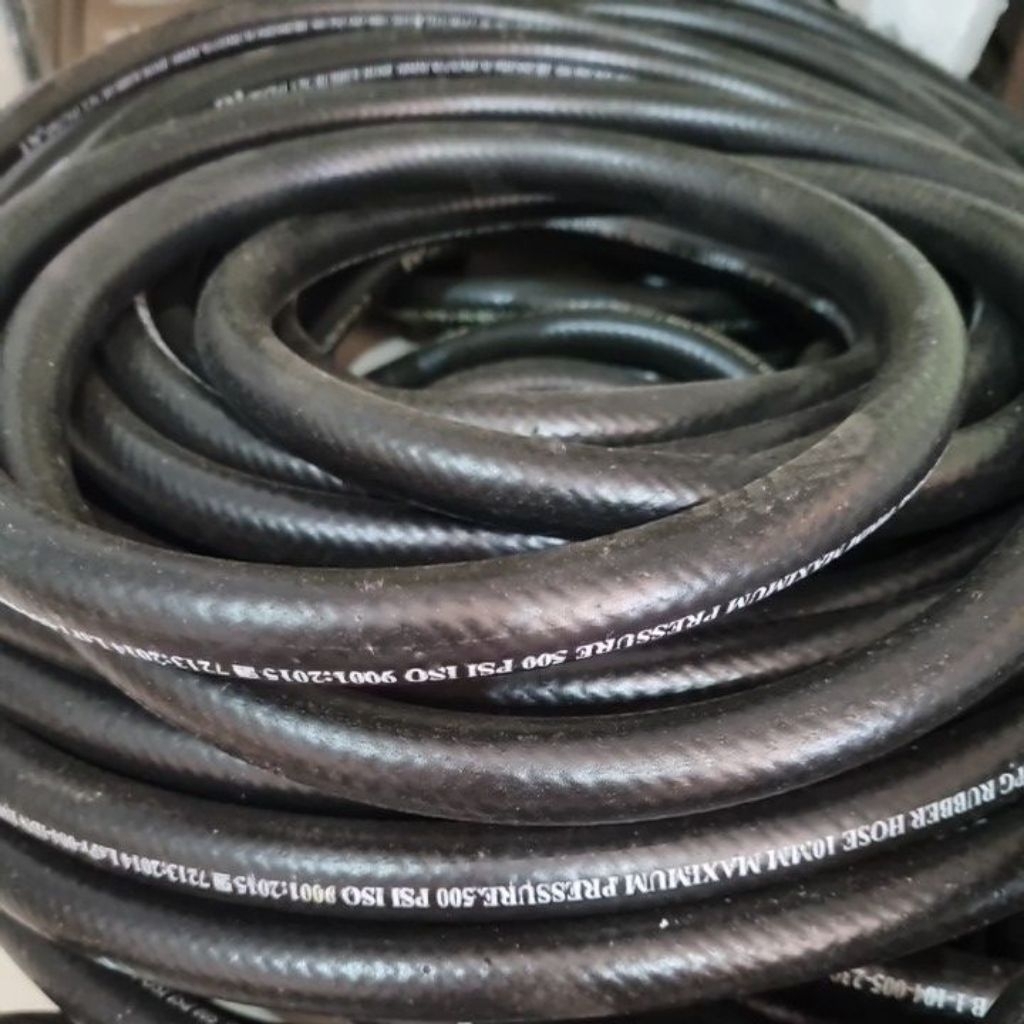 Selang meteran hitam Kompor Gas
