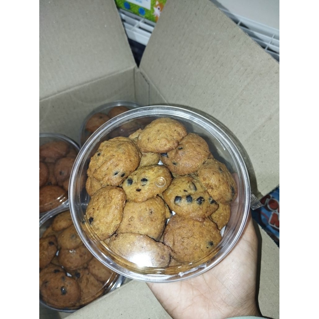 (PAKET HEMAT 4 TOPLES) 250gr chocochip cookies / Kue Kering Homemade / Kue Lebaran