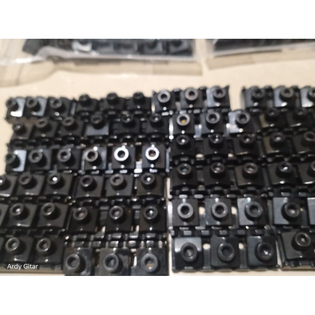 Nut tremolo original bahan besi ukuran 43mm