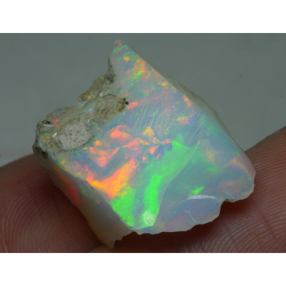 14.17 CRT ETHIOPIAN OPAL ROUGH WELO OPAL PLAY COLOR