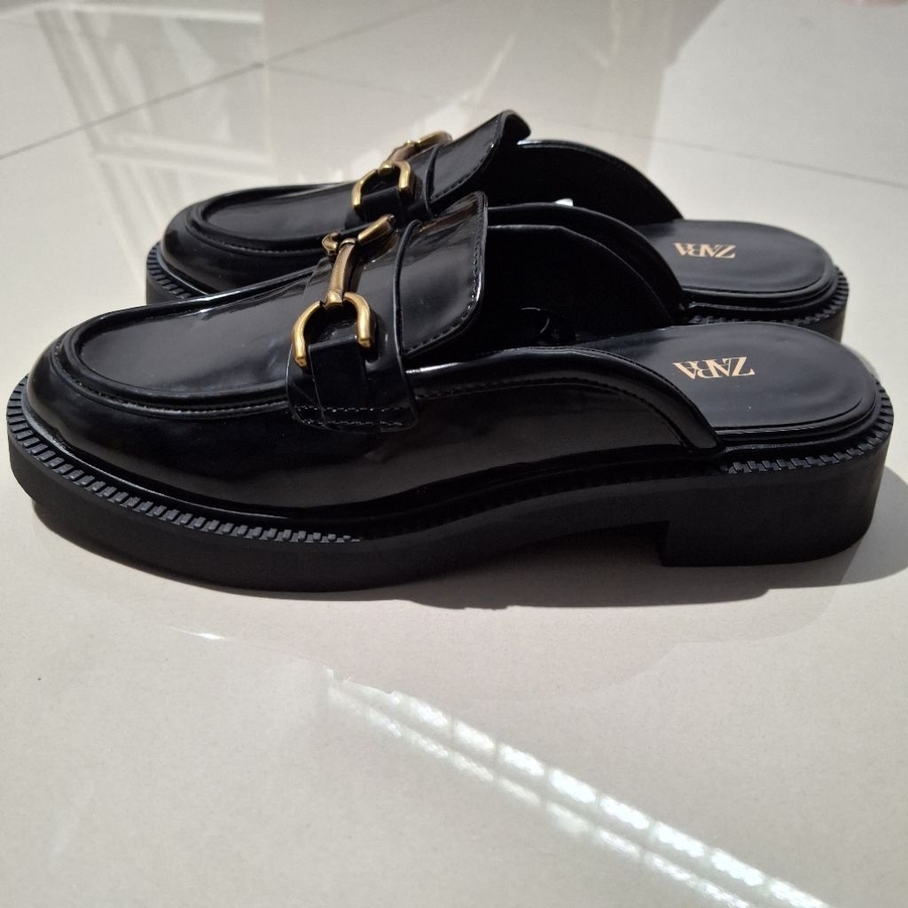 ZARA SEPATU SANDAL MULE LOAFERS METAL DETAIL BLACK BARU ASLI ORIGINAL
