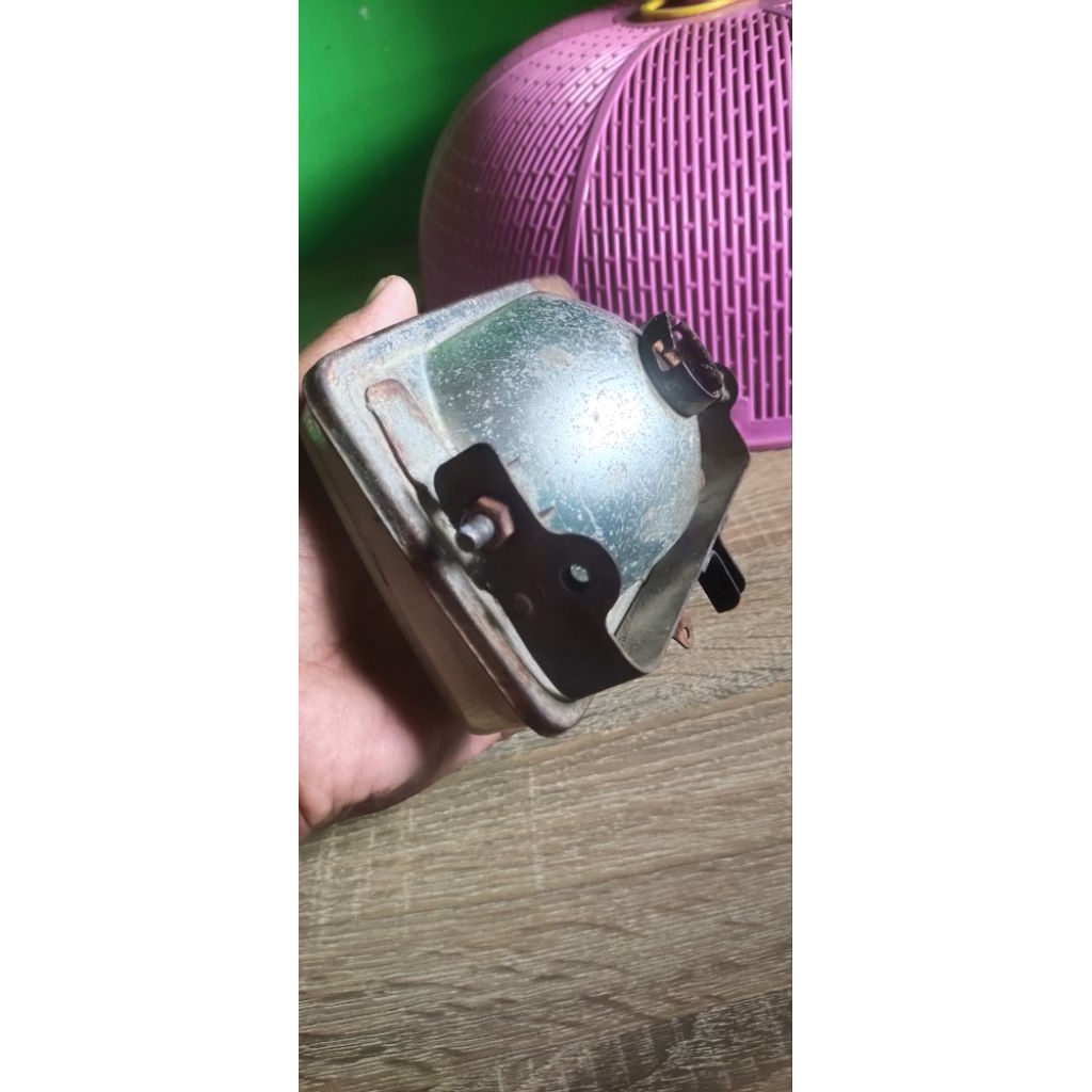 reflektor/ headlamp. Honda 800/ asdap original