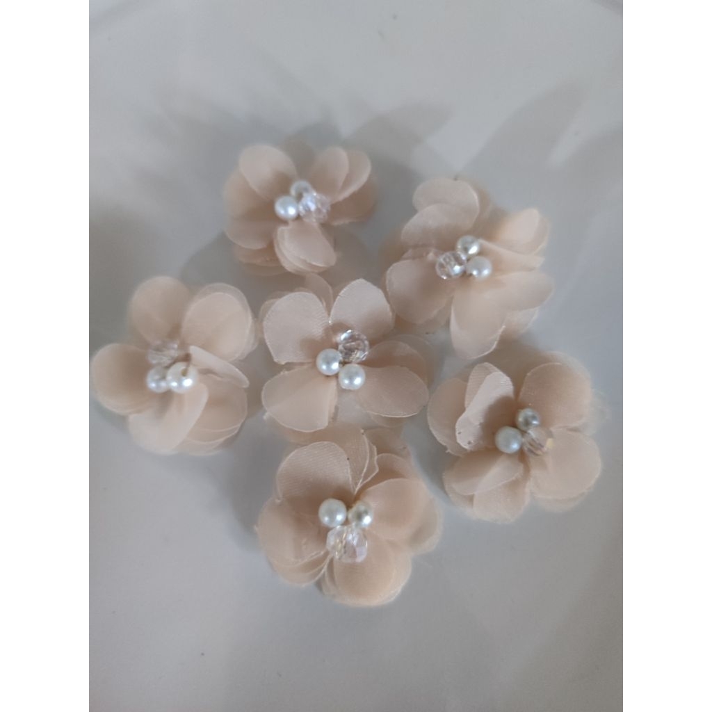 Bunga Tempel Kebaya Aplikasi Baju 3D Organza perlusin