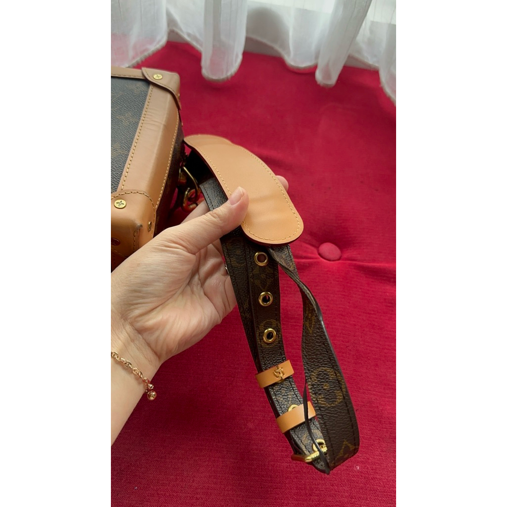 Trunk box Bag preloved LV FASHION BAG