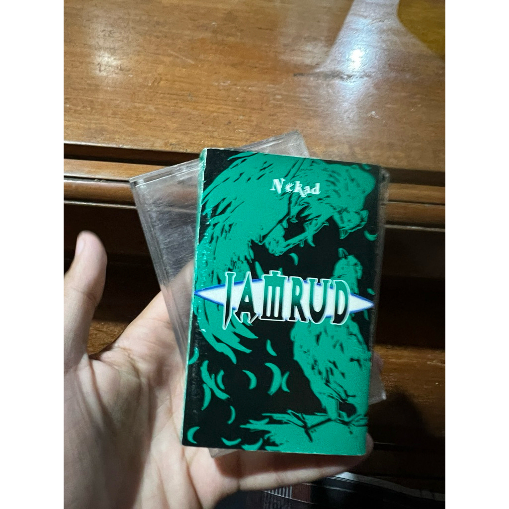 kaset pita jamrud nekad