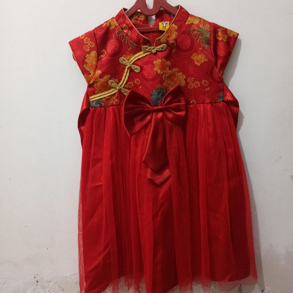 Preloved second baju dress anak perempuan imlek / cheongsam merah