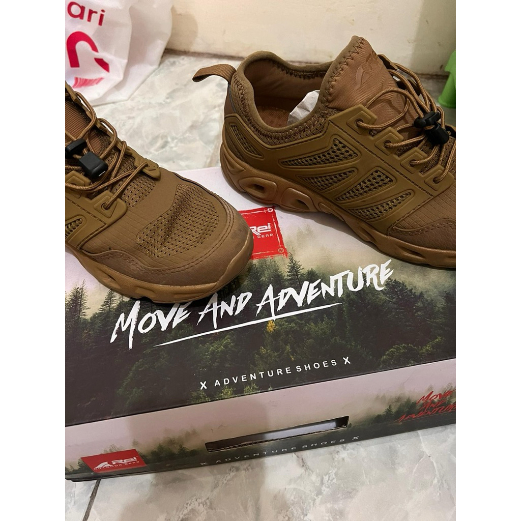 Sepatu Arei Outdoor Brown