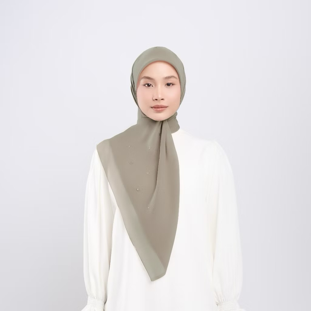 hijab paris sulam embroideri original by napocut (NEW WITH TAG)