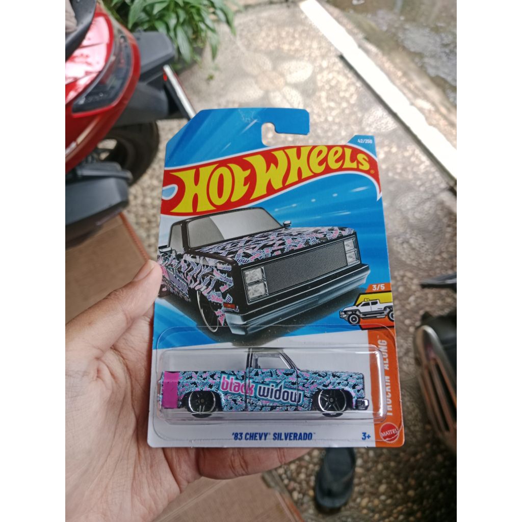 hot wheels chevy silverado