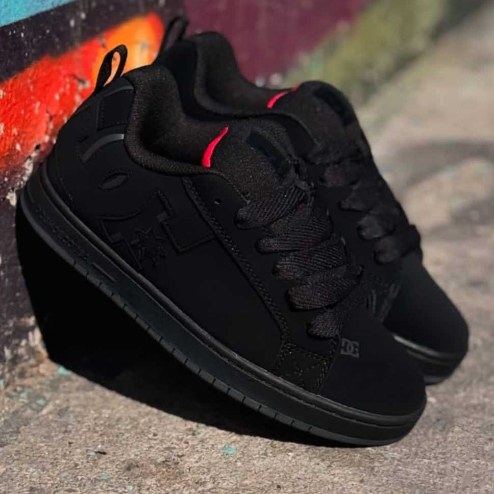 Sepatu Dc Court Graffik Full Black Pria/Wanita Model Gemuk Terlaris