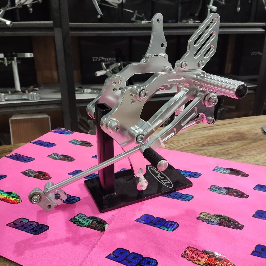 bpro racing footstep underbone sonic 150 honda GTR ub sonic150/gtr hitam black