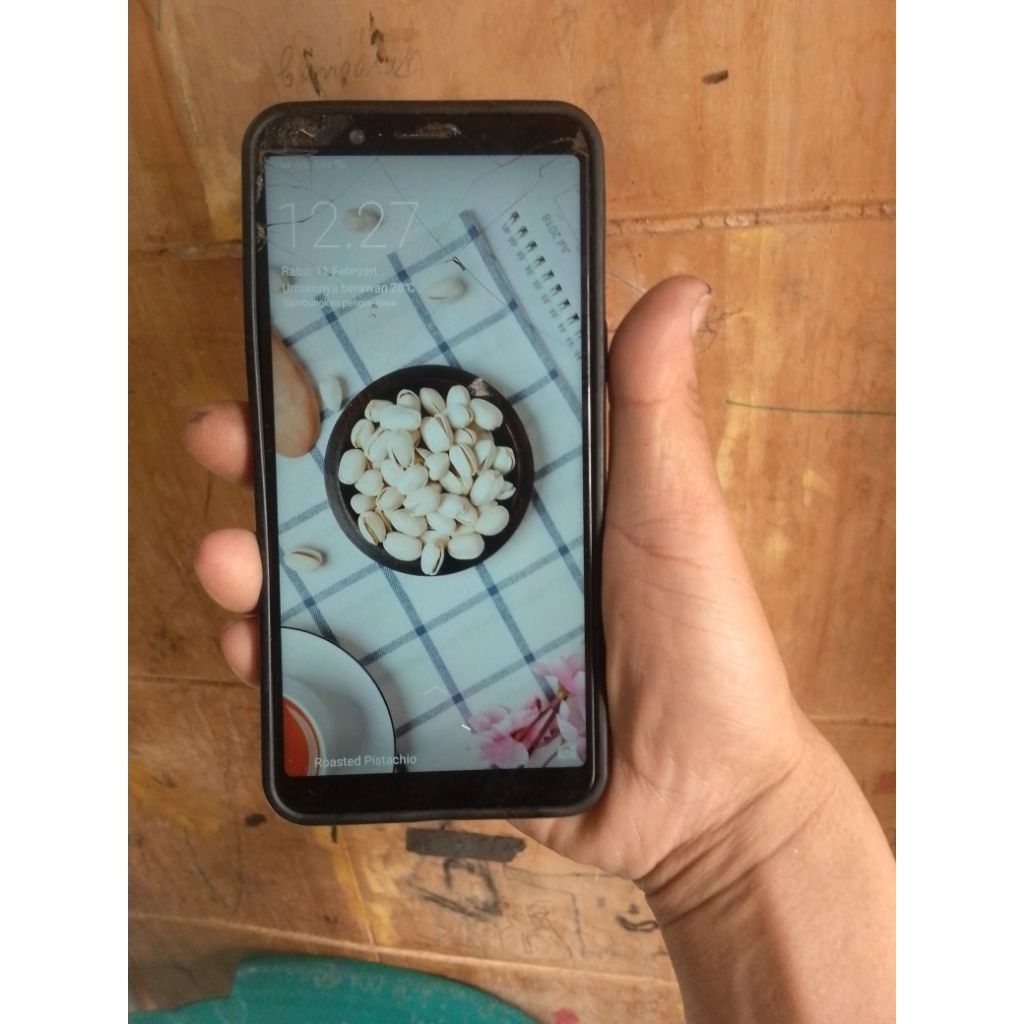 hp minus, Oppo f5 ram 4,/32(baca deskripsi)