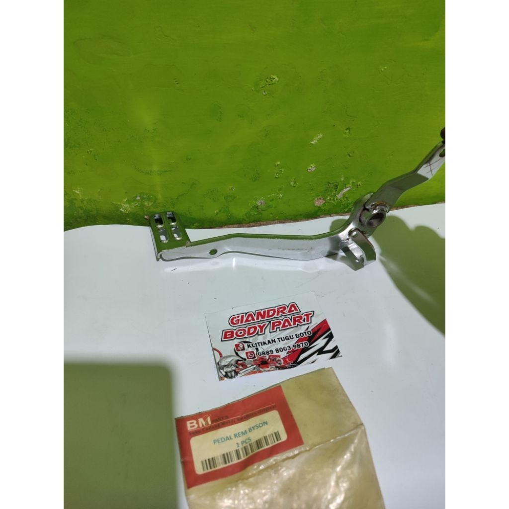 Pedal Rem Belakang Tuas Rem Belakang Yamaha Byson