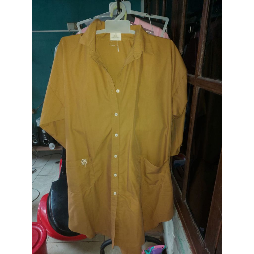 preloved kemeja tunik by ayu dyah andari