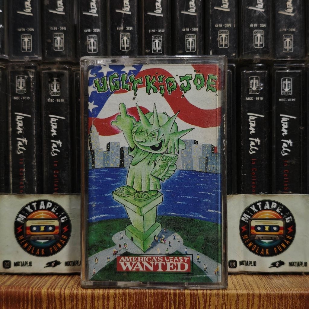 Kaset - Ugly Kid Joe - America's Least Wanted - Kaset Pita - Radio Tape - Radio - Pemutar Kaset - Re