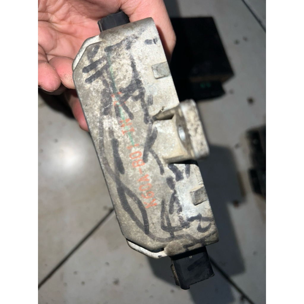 CDI/ECU Mati total vario 125/150 led old buat bahan kanibal an original