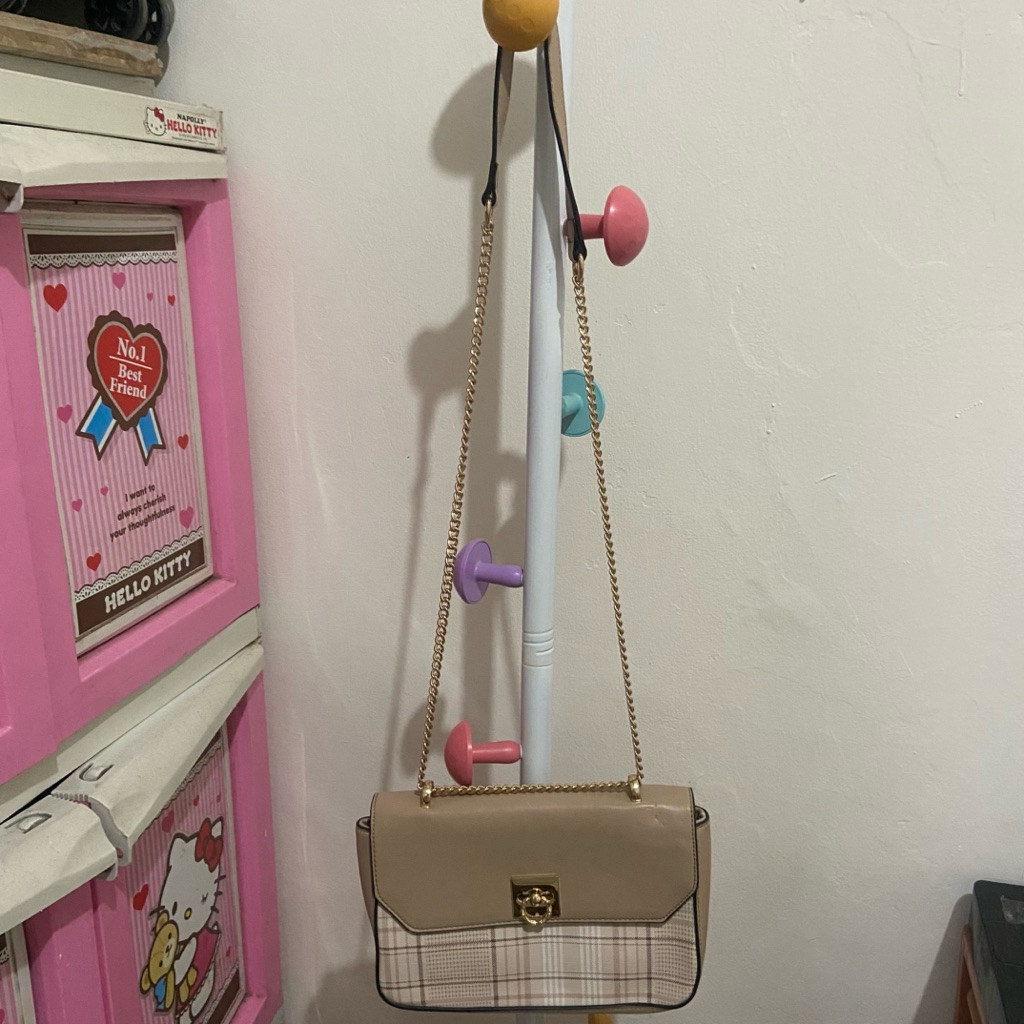 Preloved En-ji Sunmi Slingbag - Khaki