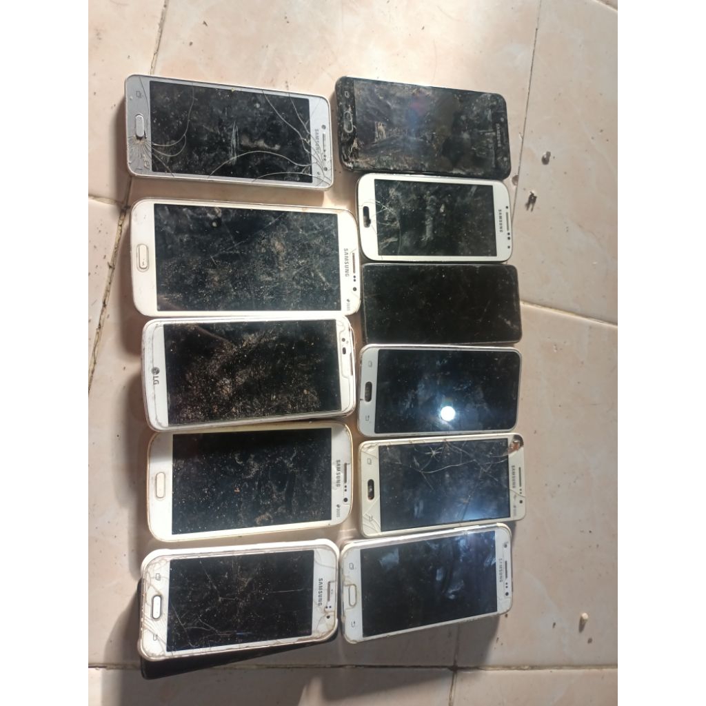 HP SAMSUNG ANDROID LAWAN MINUS GAMBLING