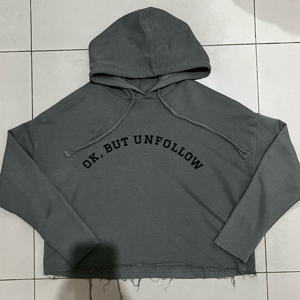 PULL&BEAR Sweater Hoodie semi crop boxy cut