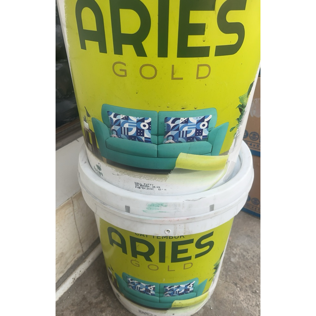 Plamir dempul tembok Aries Gold Avian 25 kg