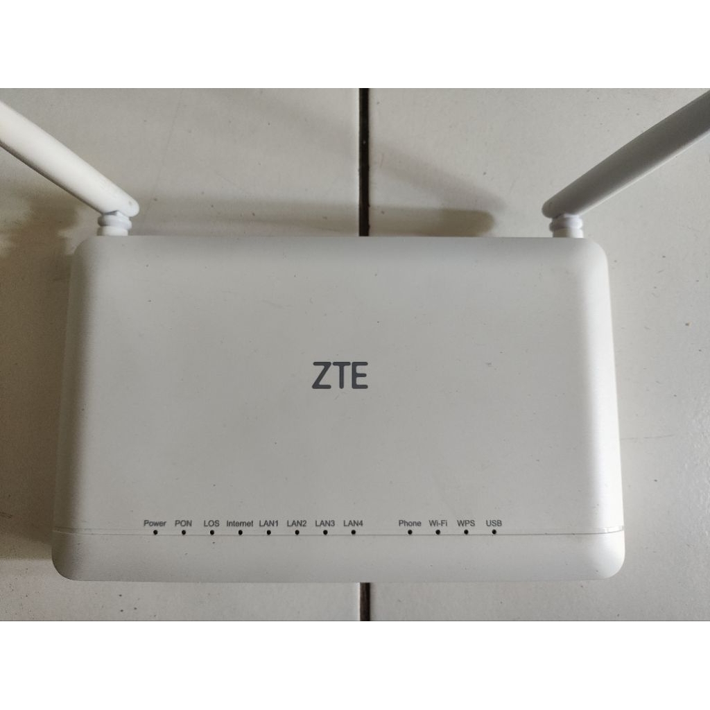 MODEM ROUTER ZTE F670L PORT HIJAU