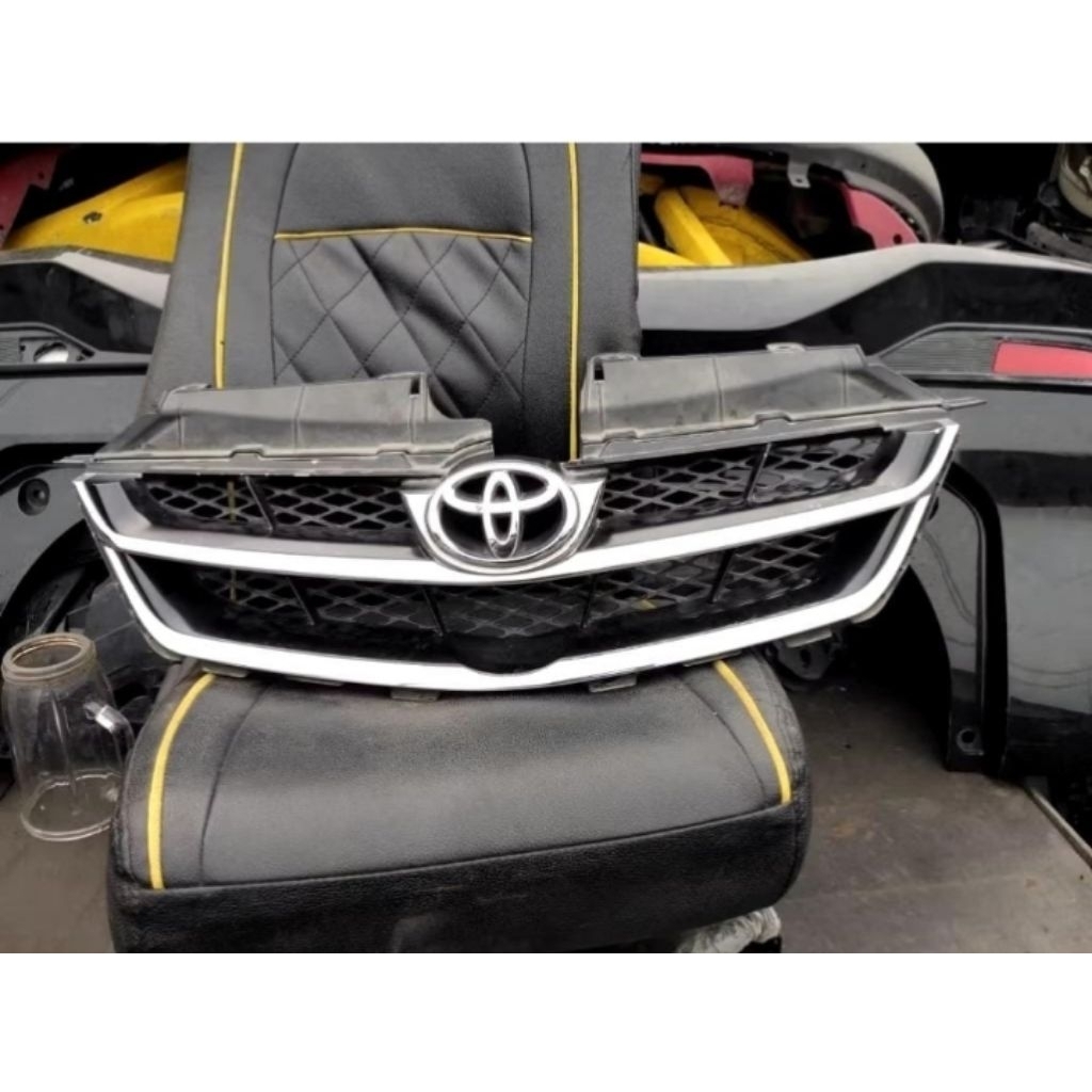 Grill  Depan AVANZA Vvti 2008/2011