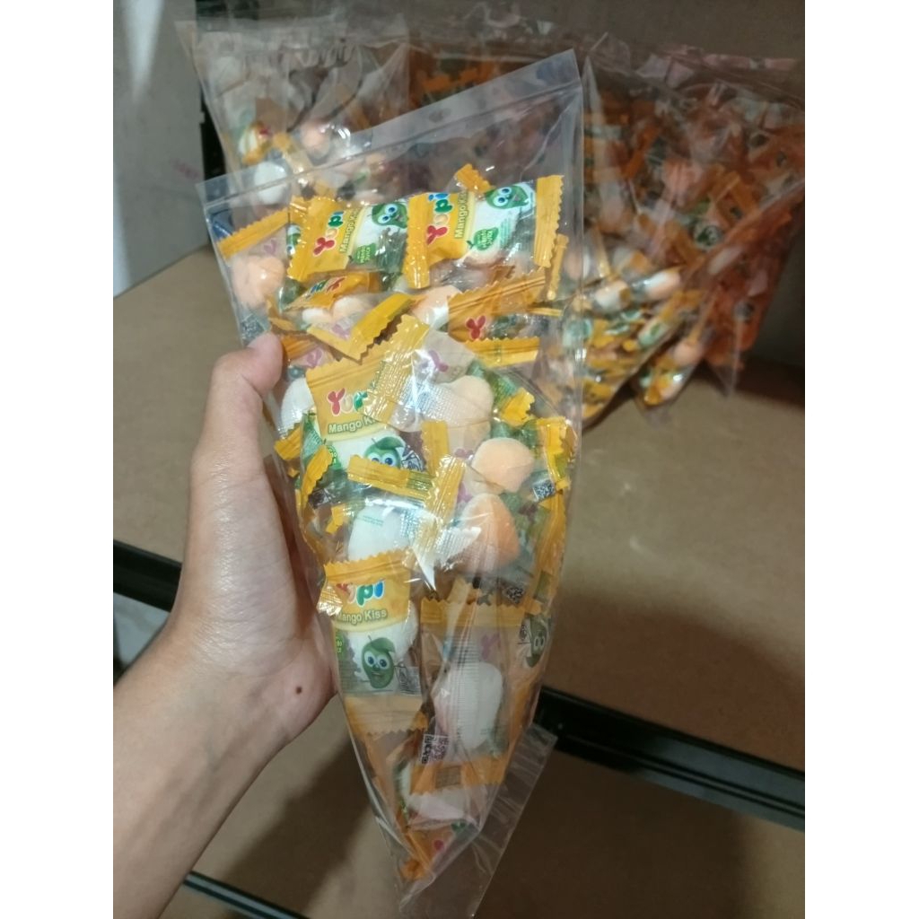 yupi kiloan,yupi murah snack lebaran