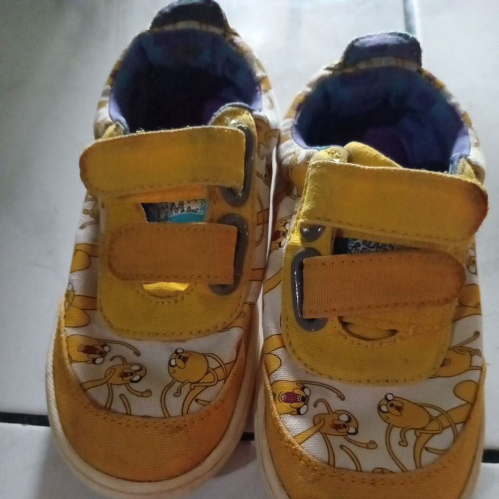 sepatu wakai anak
