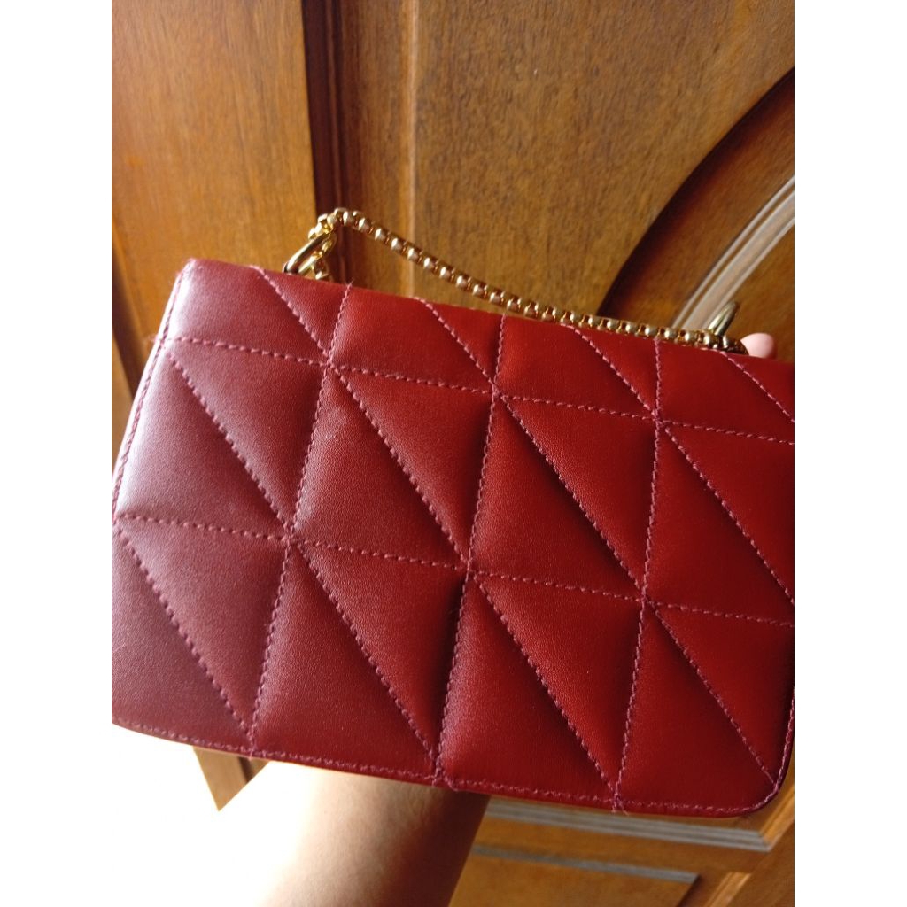 Tas Pesta Warna Merah
