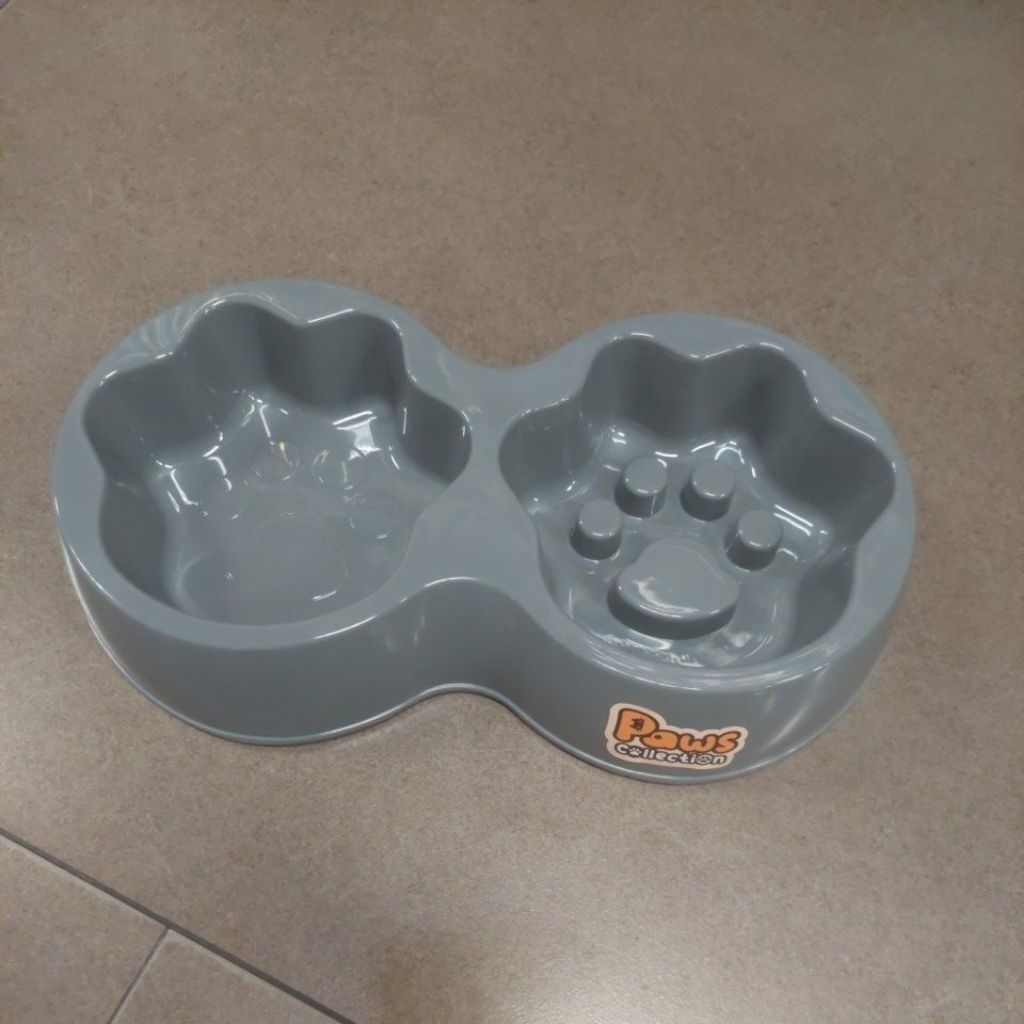 Tempat Makan Anjing