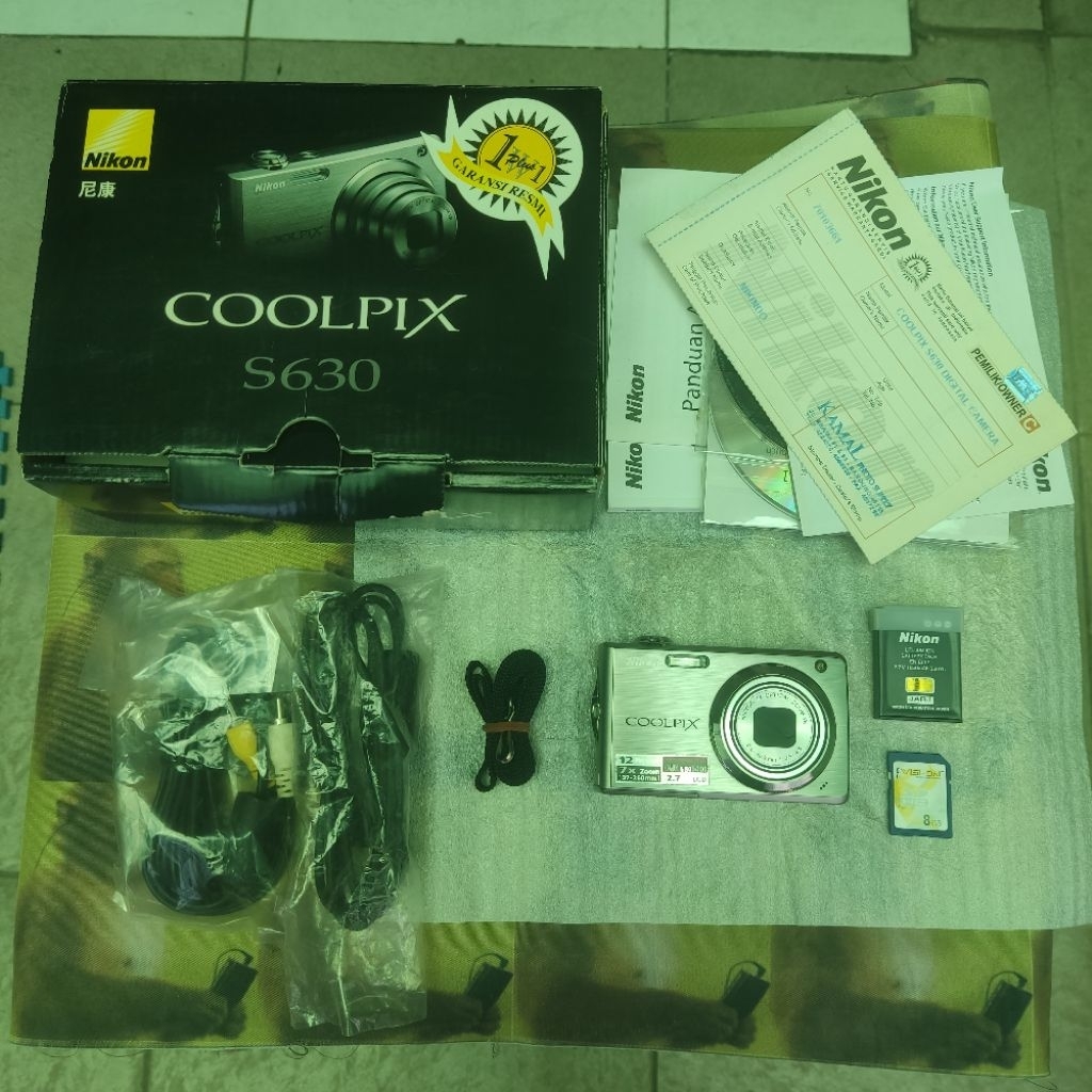COMPLETE MINUS Nikon Coolpix s630 pocket camera kamera saku digicam digital komplit mulus 2nd seken 