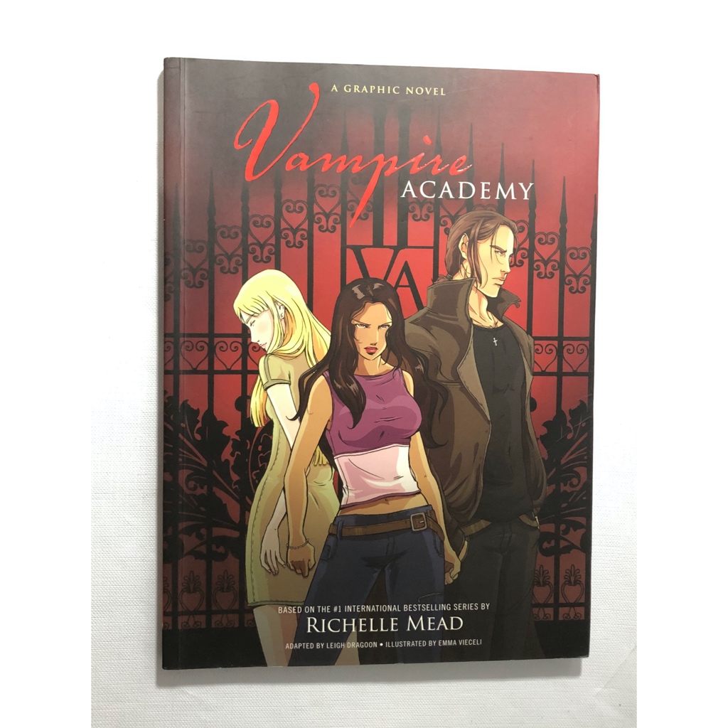 Vampire Academy Graphics Novel - Richelle Mead (Novel ORI Preloved/Second)