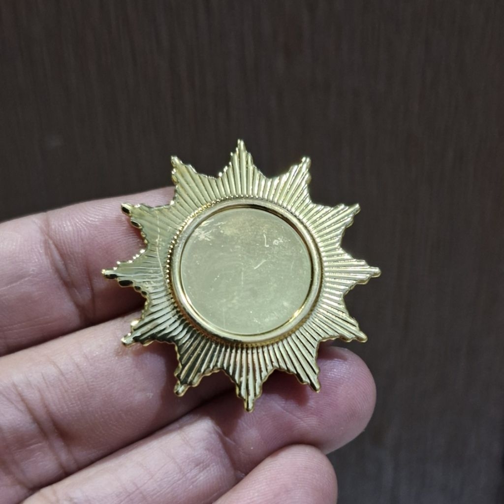 Pin kosongan bahan kuningan model bintang 12 / Pin kuningan polos tanpa logo model  bintang