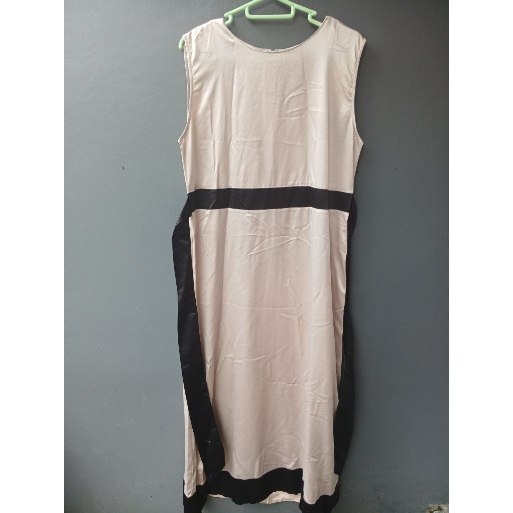 [PRELOVED] DRESS SILK SATIN