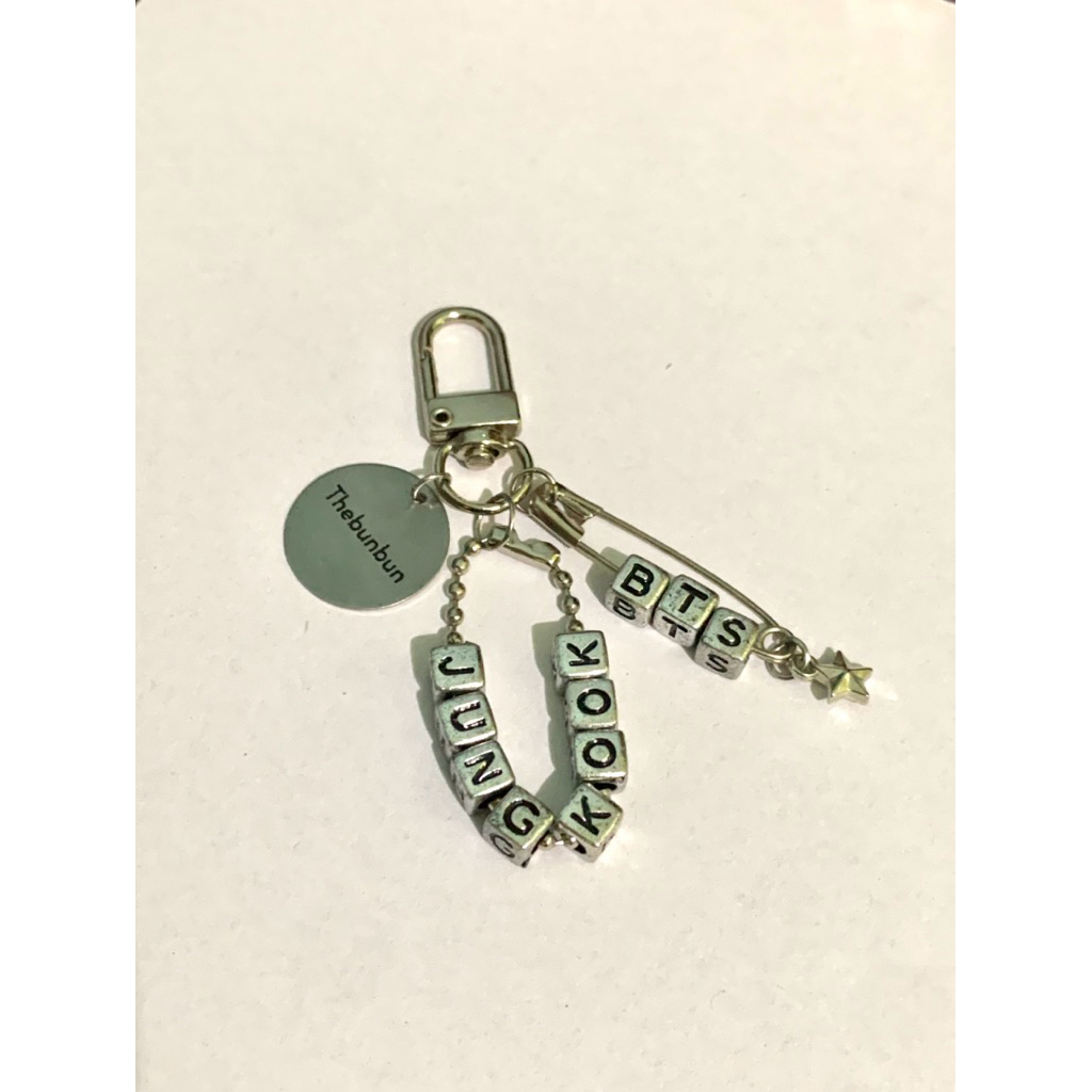 keychain safetypin BTS|gantungan kunci BTS|safetypin keychain BTS