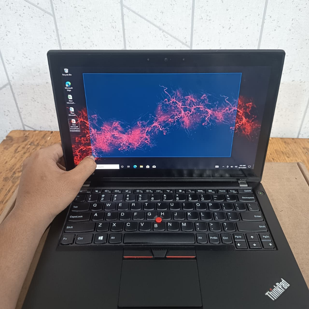 Laptop Lenovo Thinkpad X250, #Touchscreen, Core i5-5300U, Gen 5Th, Hd Graphics 5500, Ram 8Gb / 256Gb