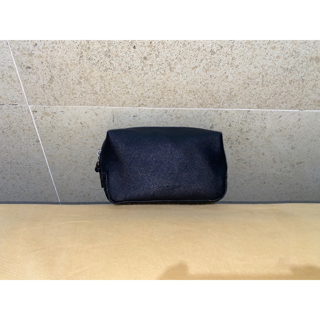 pouch hand bag pria cowo Salvatore Ferragamo parfum mix leather hitam preloved
