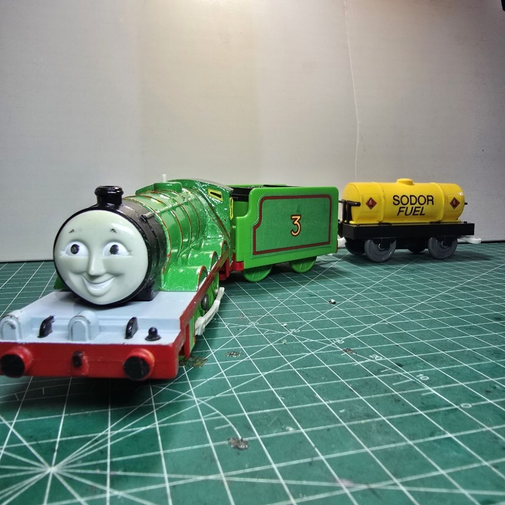 Takara Tomy Plarail Old Shape Henry (Custom)