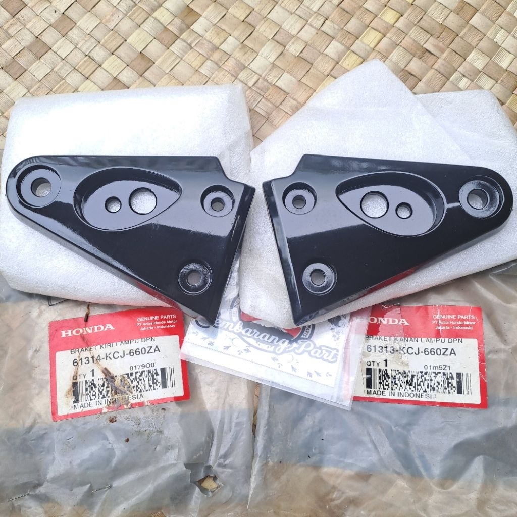 KUPINGAN LAMPU DEPAN HONDA TIGER2000 TIGER REVO TIREV ORIGINAL AHM