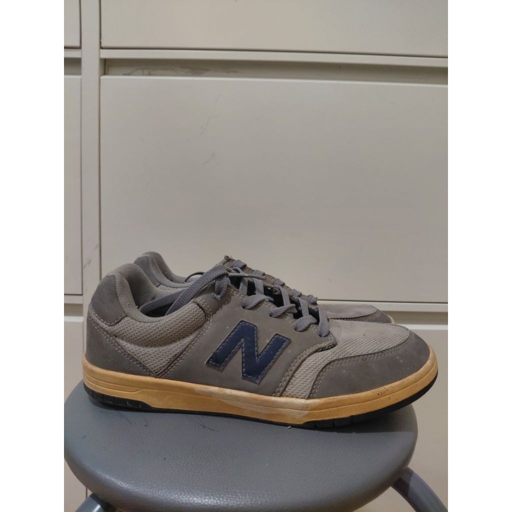 Sepatu Second Branded New Balance