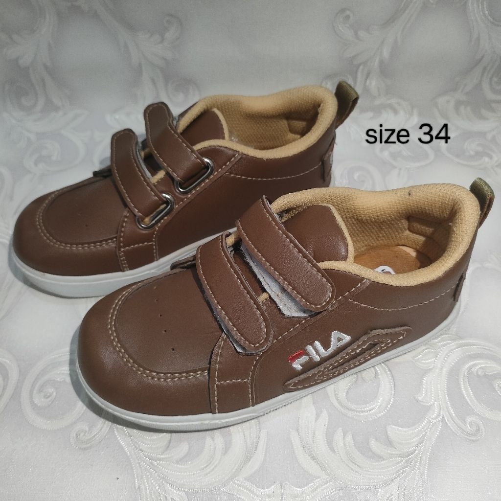 sepatu anak fila