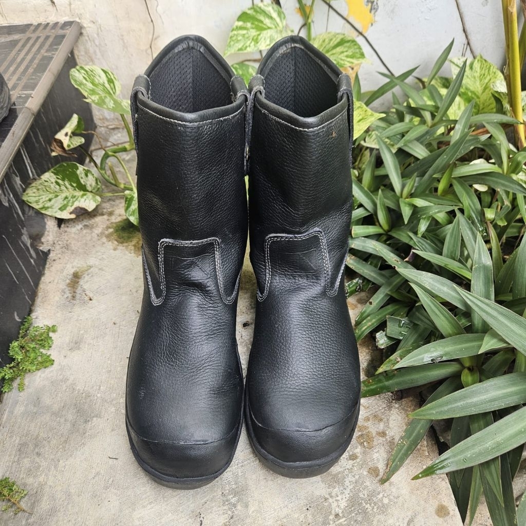 sepatu safety second krusher size 43(28cm)
