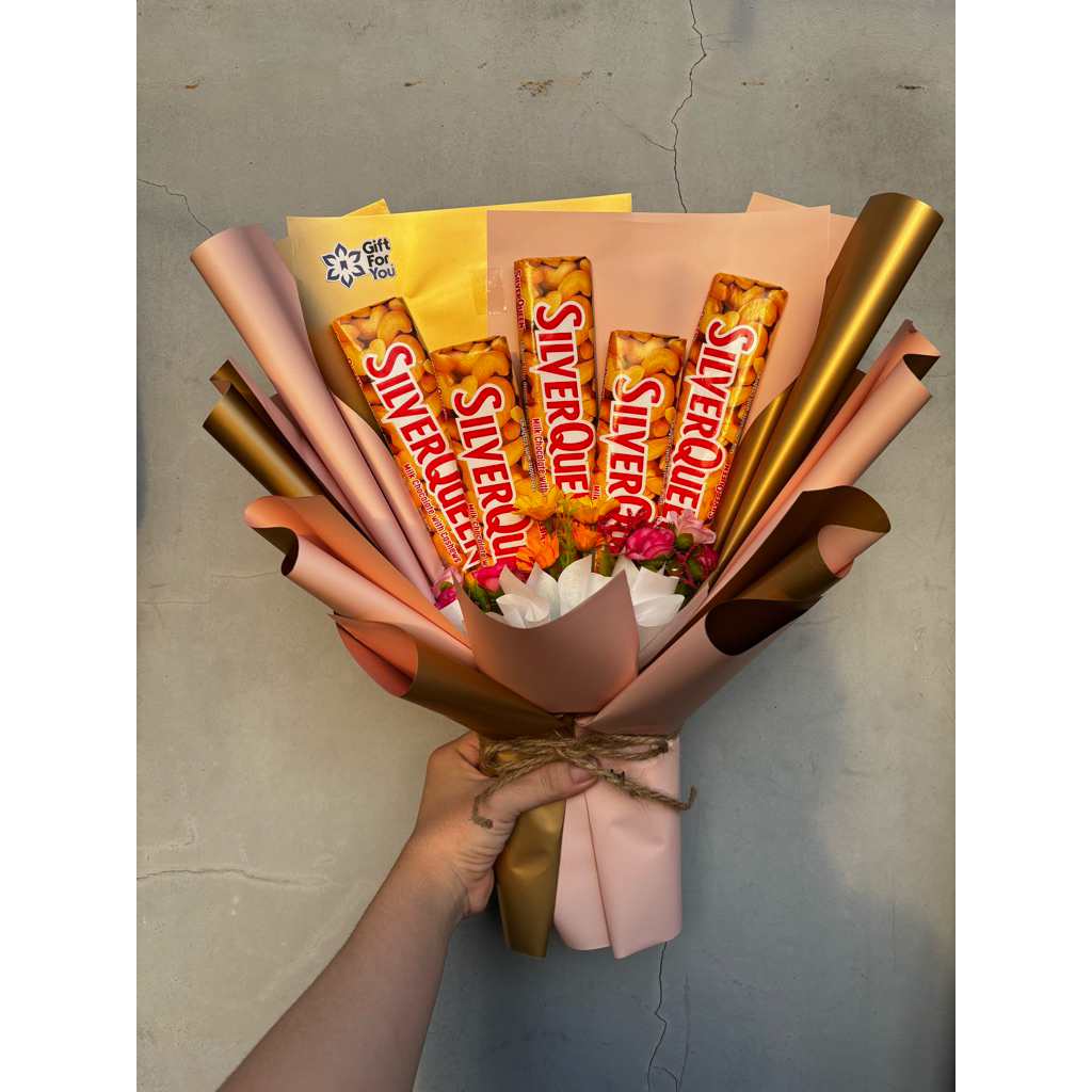 Bucket coklat besar / bucket snack coklat / bucket silverqueen / bucket chunkybar / bucket cadbury /