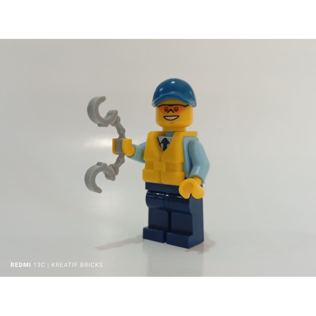 LEGO CITY Police Officer cty0615 minifigure