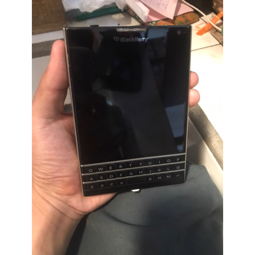 BLACKBERRY PASSPORT android 11