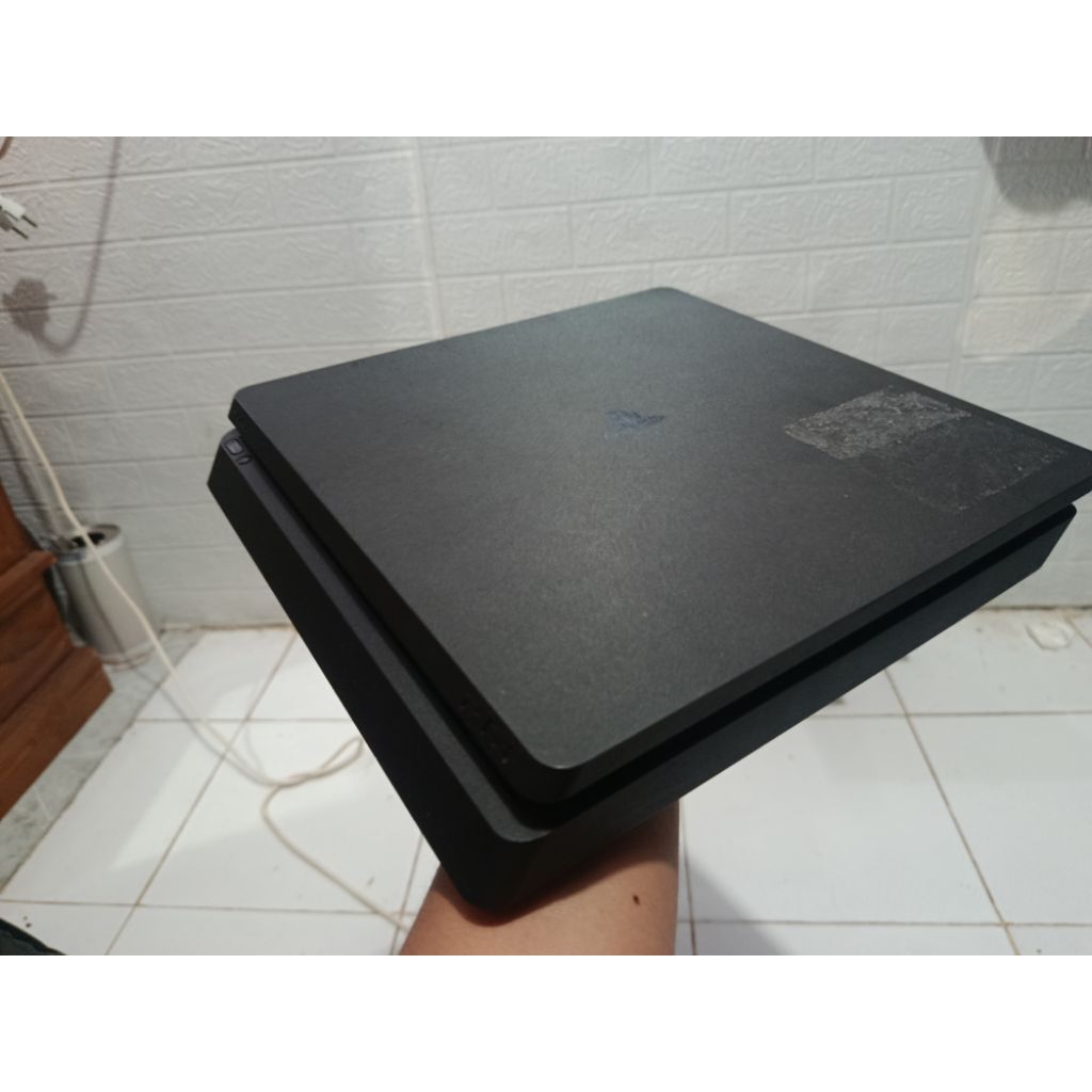 PS4 SLIM HEN 9 SERI 22 500GB