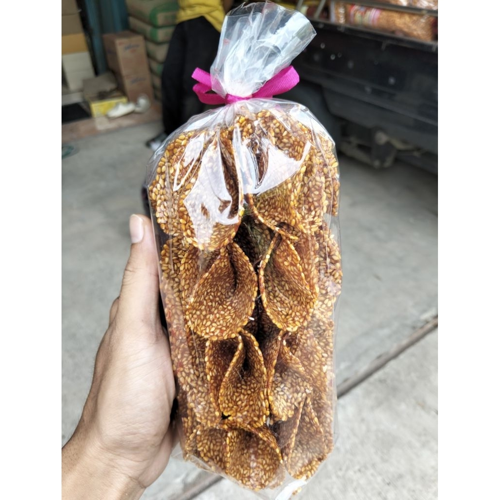 NOGA WIJEN 300 gr terbuat dari wijen, gula kelapa dan jahe jajanan jadul