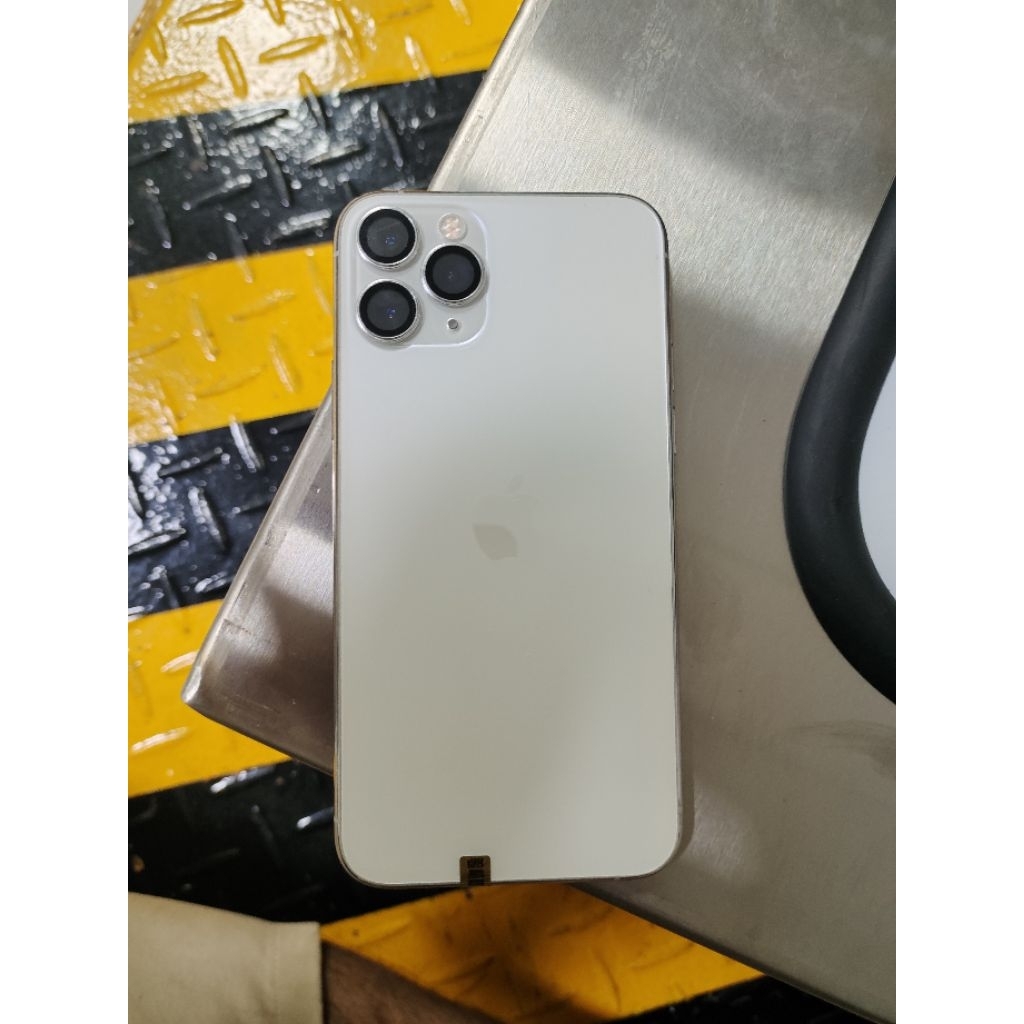 iphone 11 pro second