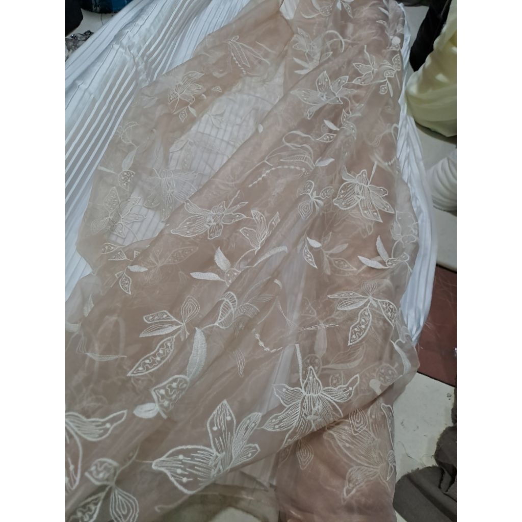 Kain organdi silk / bahan organza sutra organza bordir