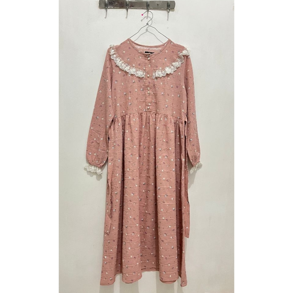 Midi Dress atau Gamis atau Dress Motif Bunga